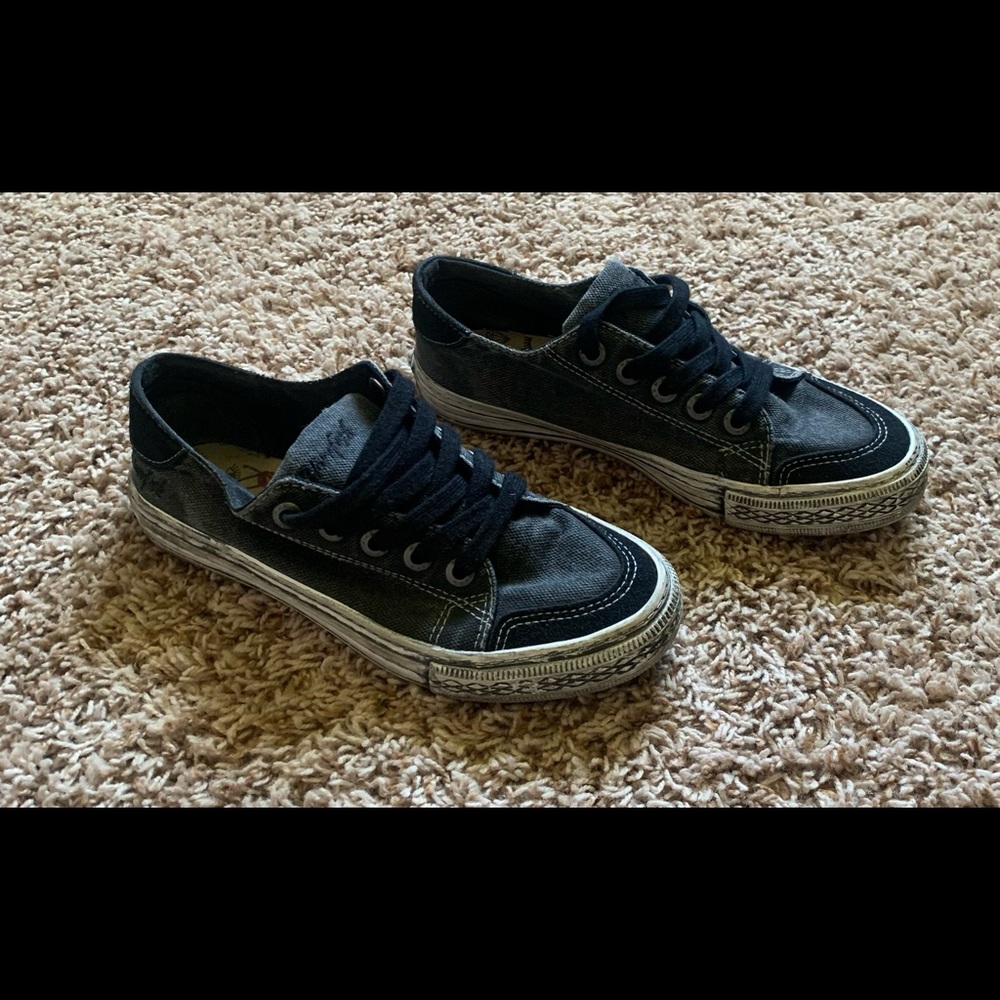 Black Distressed Blowfish sneakers